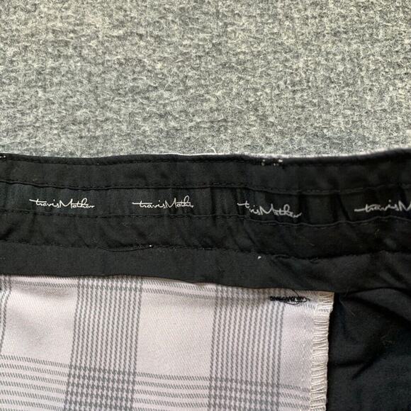 Travis Mathew Shorts Mens 32 Cool Grey Houndstooth Plaid Performance Rayon Blend - Picture 5 of 13